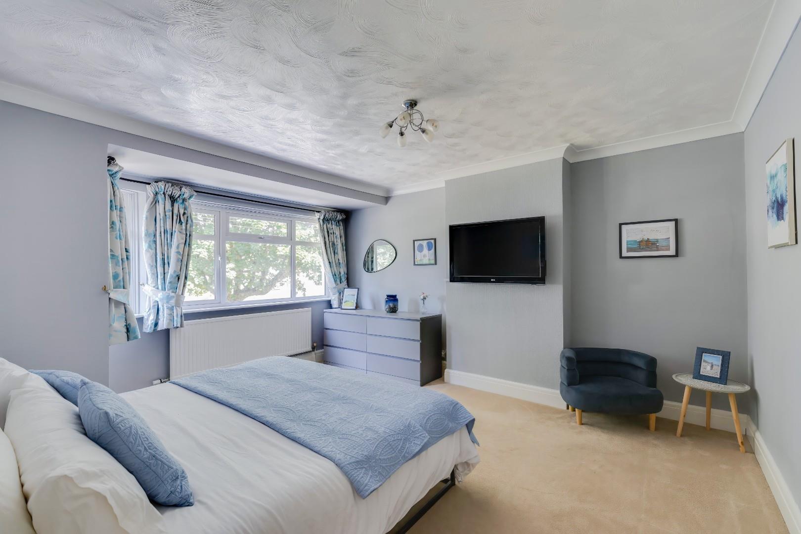 Aldenham Road, Porthcawl, Bridgend County Borough, CF36 5PG